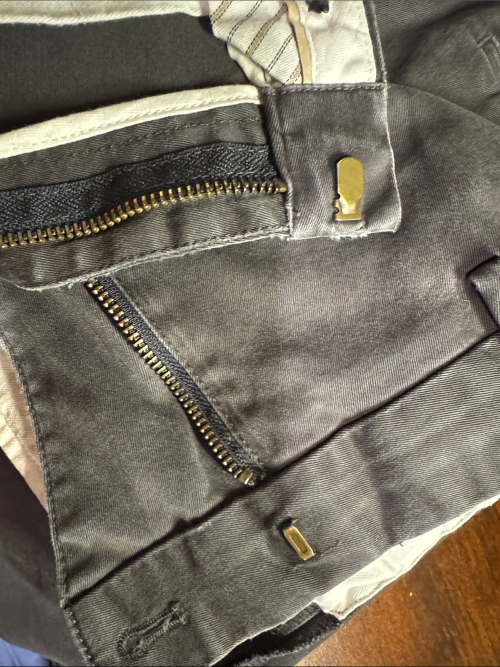 BUNDLE Banana Republic Men's Chinos in Gray, Navy, Tan, Brown - Picture 5 of 9